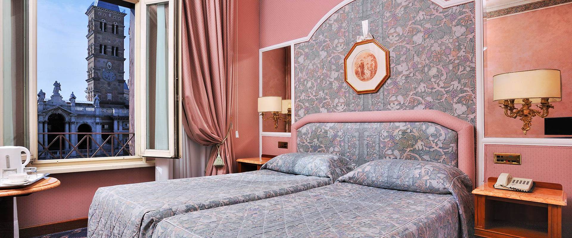 PERFECTAMENTE INSONORIZADO Mecenate Palace Hotel Roma PERFECTAMENTE INSONORIZADO Mecenate Palace Hotel Roma