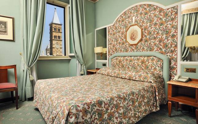 HABITACIÓN DOBLE DELUXE CON VISTA Hotel Mecenate Palace Roma HABITACIÓN DOBLE DELUXE CON VISTA Hotel Mecenate Palace Roma