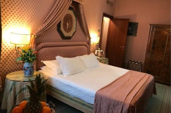 Suite Hotel Mecenate Palace Roma Suite Hotel Mecenate Palace Roma