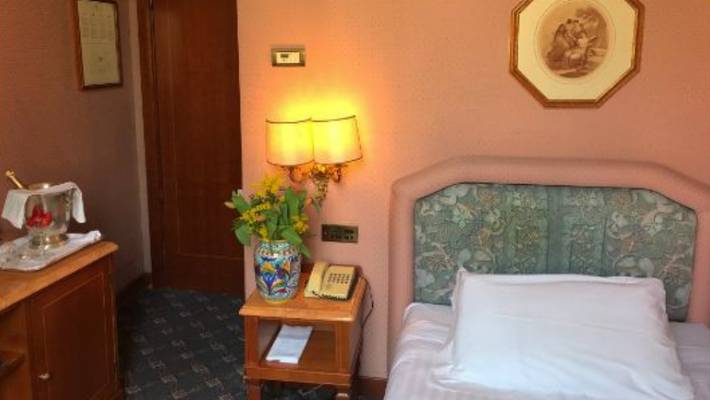 Habitación individual Hotel Mecenate Palace Roma Habitación individual Hotel Mecenate Palace Roma