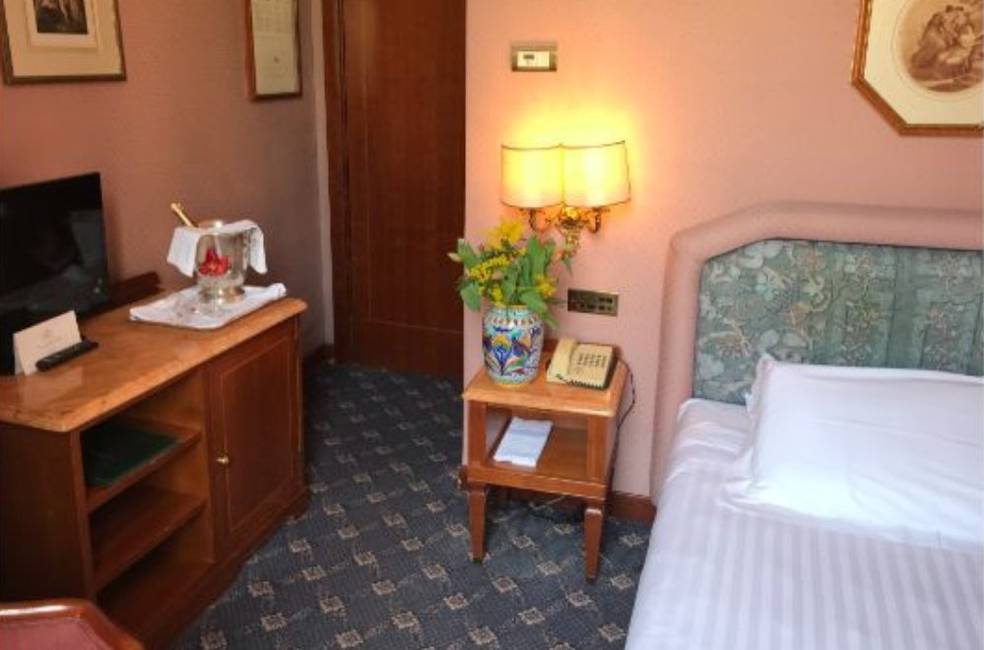 Habitación individual Hotel Mecenate Palace Roma Habitación individual Hotel Mecenate Palace Roma