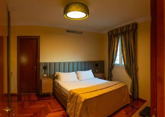 Suite Romántica Hotel Mecenate Palace Roma Suite Romántica Hotel Mecenate Palace Roma